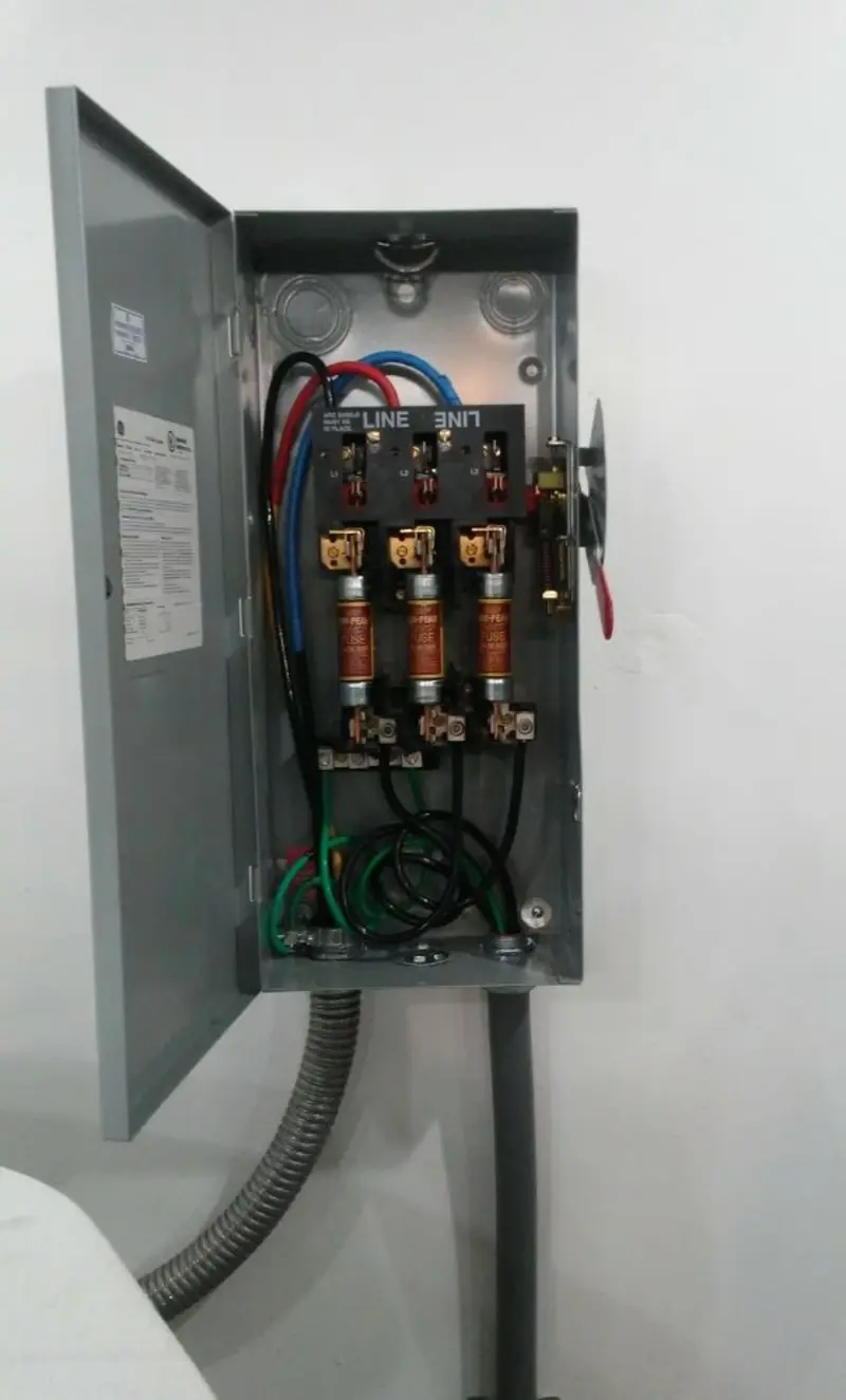 Three-phase disconnect switch installed for Electrical Wiring & Rewiring in Woodlawn